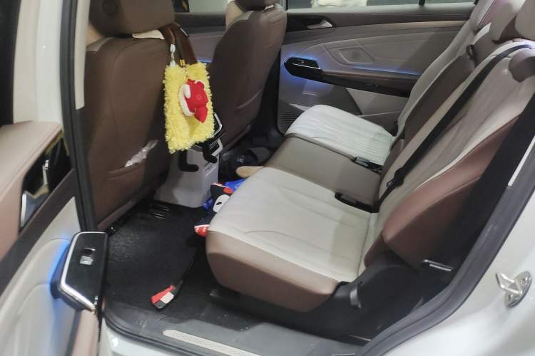 Used Volkswagen ID.6 X 2021 Pro Smart Long-Range Edition
