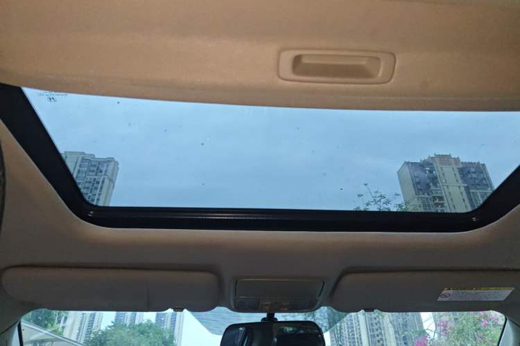 Used Honda CR-V 2016 2.0L two-wheel drive Urban Edition
