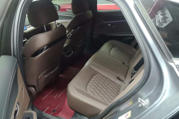 Used BYD Han 2023 DM-i Champion Edition 121KM Prestige Model
