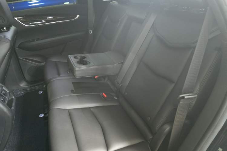 Used Cadillac XT5 2018 25T Tech Model