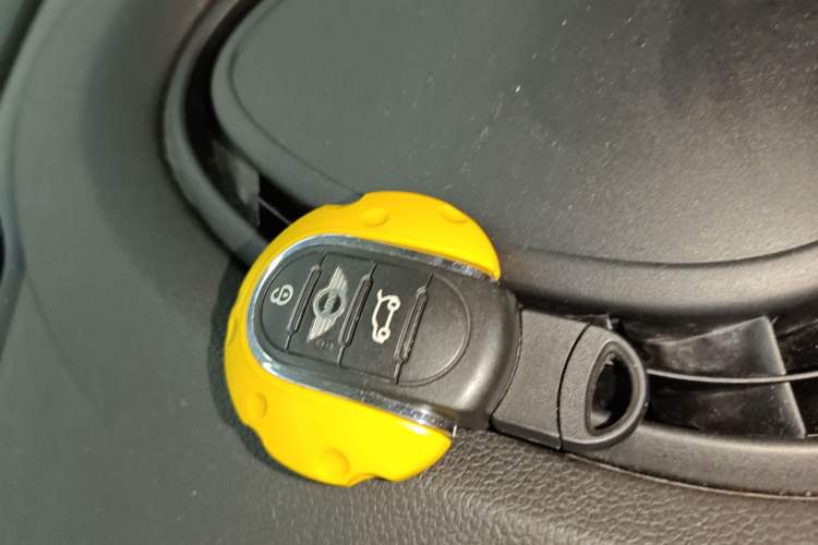 Used MINI 2014 1.5T COOPER Fun
