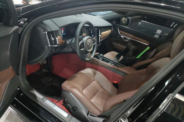 Used Volvo S90 2022 B5 Zhiyi Luxury Edition