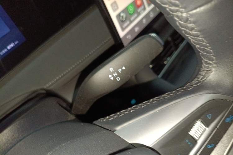 Used BYD Sealion 06 New Energy 2025 Model DM-i 170 Navigation Pro Edition Gear Lever