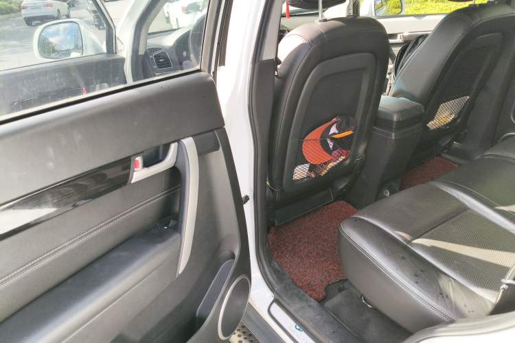 Used Chevrolet Captiva 2014 2.4L Two-Wheel Drive Urban Version 7 Seats