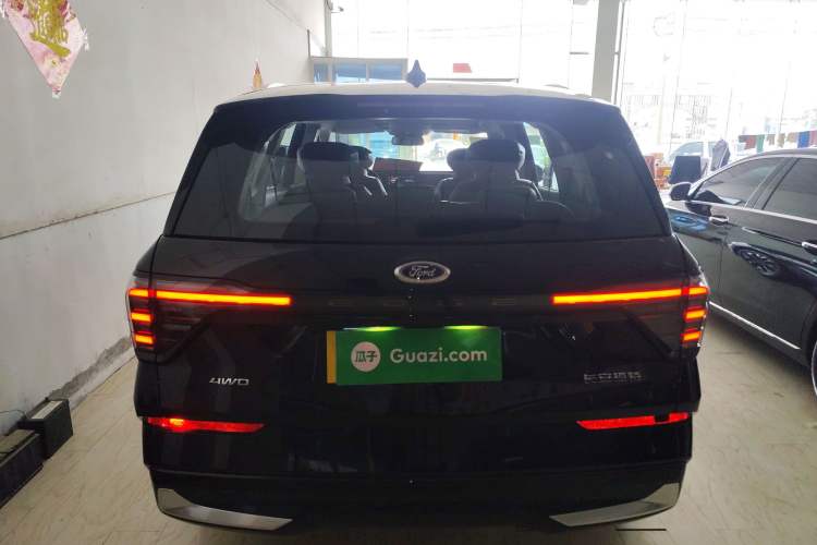 Used Ford Edge 2026 Model Explorer L 2.0T EcoBoost Four-Wheel Drive Seven-Seat Ultimate Rear