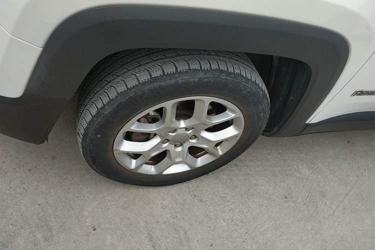 Used Jeep Renegade 2018 Connected Large Screen Version 180T Automatic High-Energy Edition