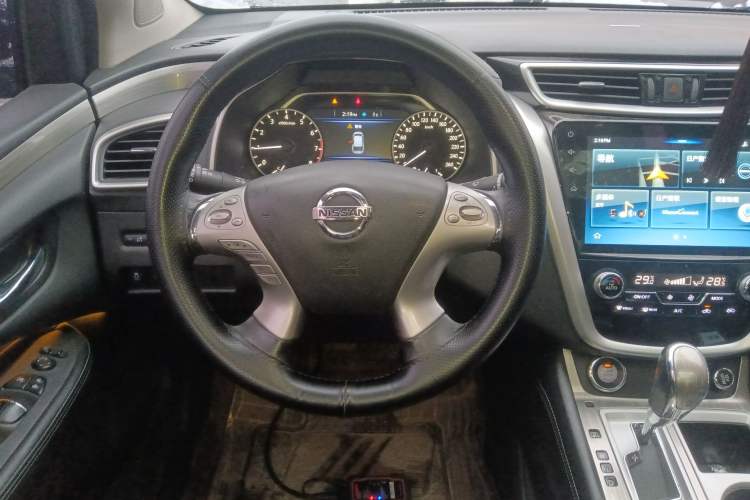 Used Nissan Murano 2019 2.5L XL Two-Wheel Drive Smart Connect Luxury Edition China VI Standard