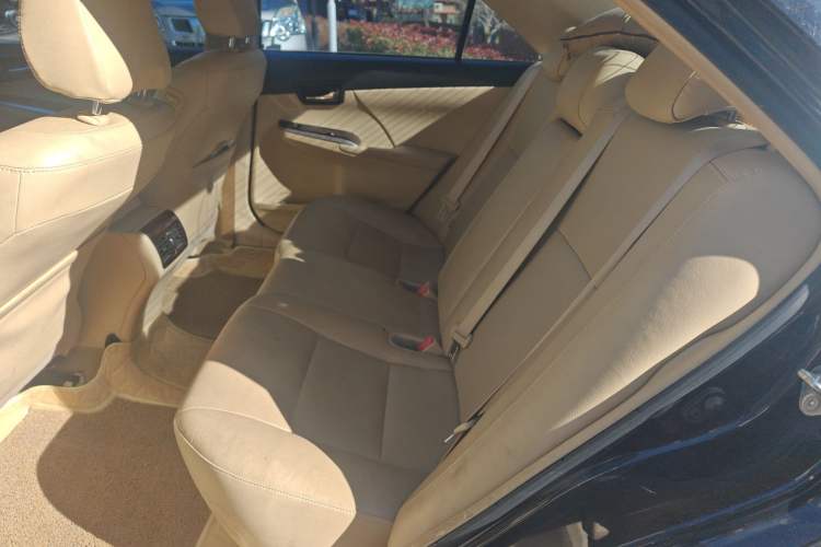 Used Toyota Camry 2015 2.0G Premier Edition
