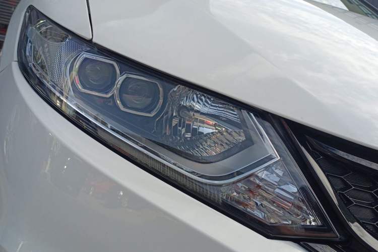 Used Honda Jade 2013 1.8L CVT Luxury Edition 5 seats
