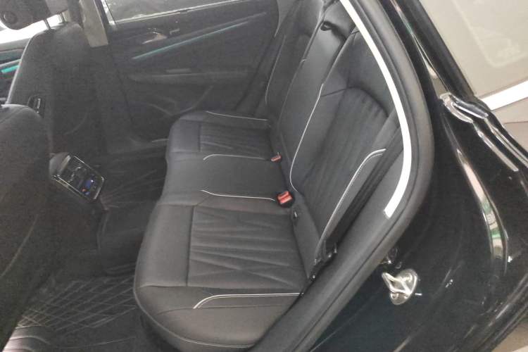 Used Volkswagen Passat 2023 Facelift 330TSI Luxury Edition
