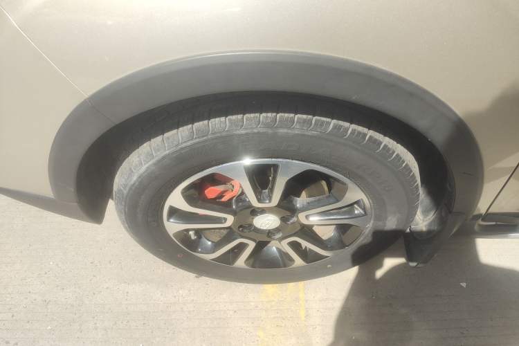 Used Geely Auto Vision X3 2017 1.5L Manual Luxury Model Left Front Wheel Hub