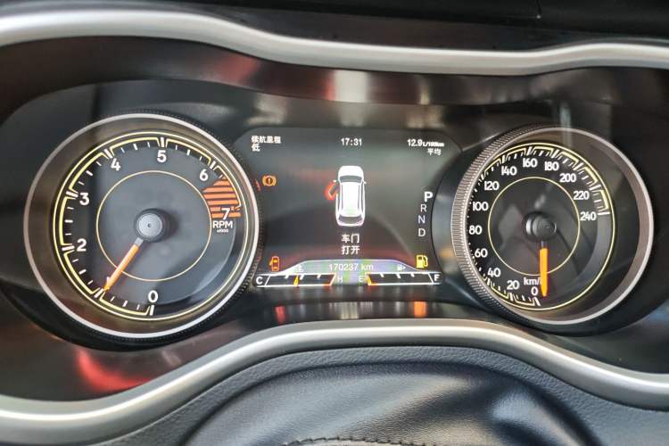 Used Jeep Cherokee 2016 2.4L Professional Smart Version
