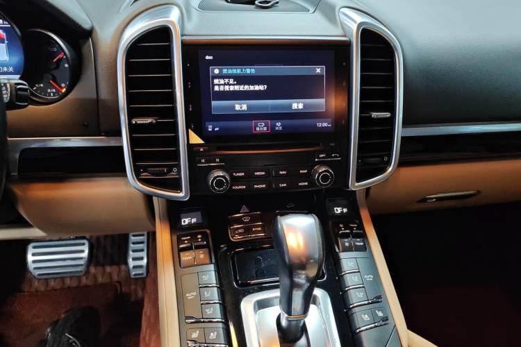 Used Porsche Cayenne 2016 Cayenne S 3.6T Audio And AC Panel