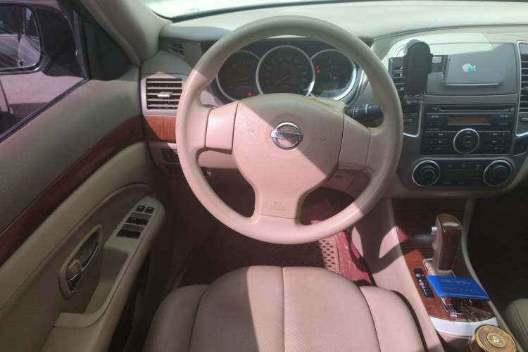 Used Nissan Sylphy 2009 1.6XL Automatic Luxury Sunroof Edition Steering Wheel