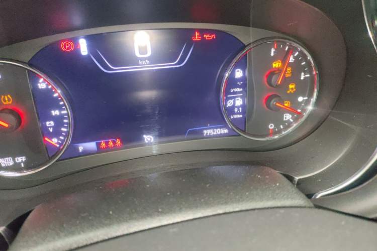 Used Chevrolet Malibu XL 2019 Redline 550T Automatic RuiLian Edition Odometer Close Up