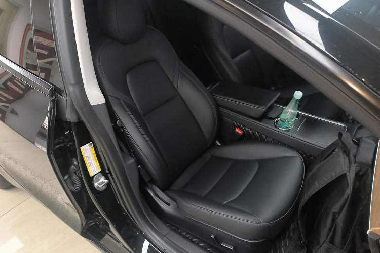 Used Tesla Model 3 2022 Rear-Wheel-Drive Version
