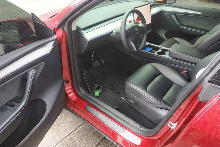 Used Tesla Model Y 2024 Rear-Wheel-Drive Version Driver Seat