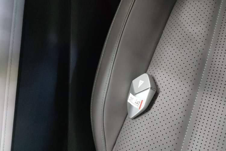 Used Deepal L07 2024 230Max Qiankun Intelligent Driving ADS SE Range-Extended Version