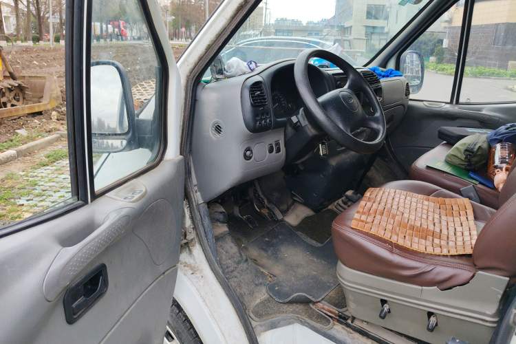 Used Ford Classic Transit 2013 2.8T Diesel Van Short Wheelbase Mid-Roof Model JX493ZLQ3A