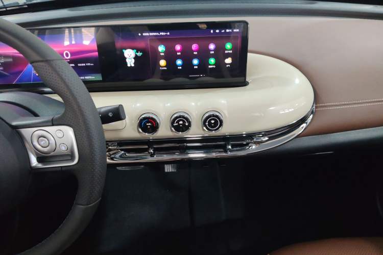 Used Wuling Bingo 2023 333 km Lingxi Connected+ Version
