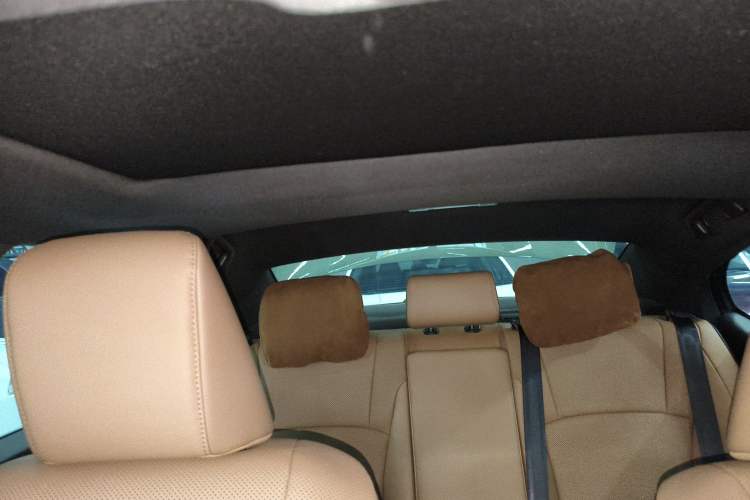 Used Lexus ES 2020 300h Premier Edition
