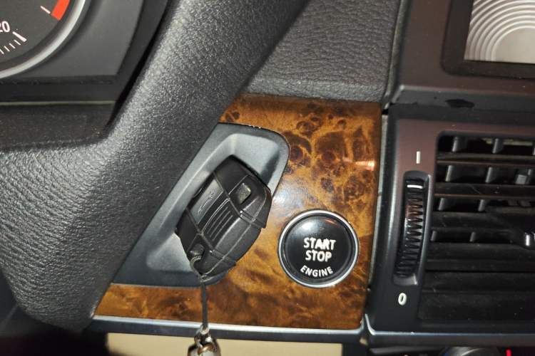 Used BMW X5 2013 xDrive35i Leading Model Vehicle Key