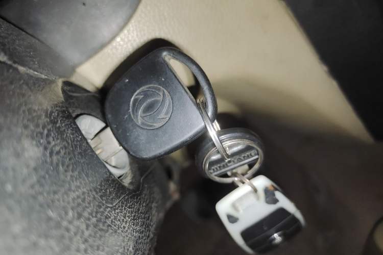 Used Dongfeng Xiaokang C37 2012 1.4L Entrepreneur II Type DK13-06 Vehicle Key