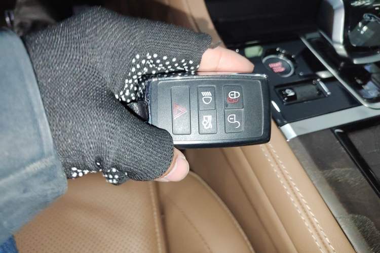 Used Jaguar XFL 2024 2.0T P250 Two-Wheel Drive Prestige Luxury Edition