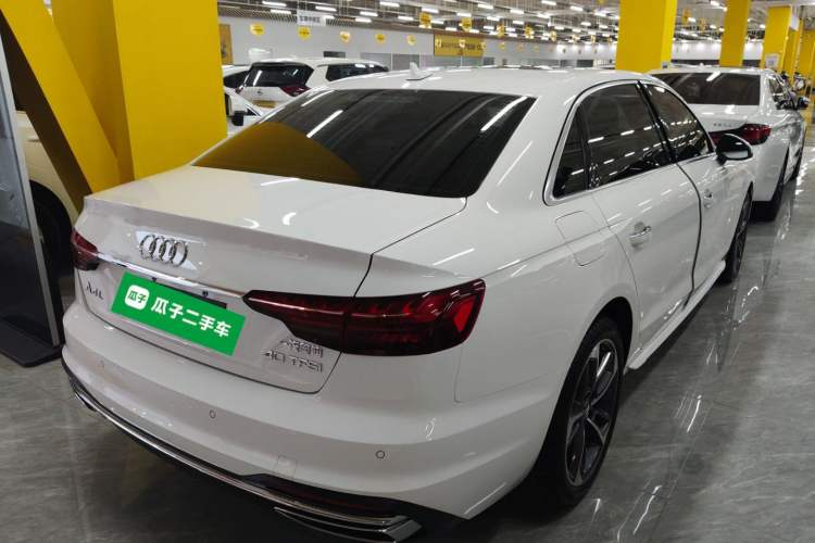 Used Audi A4L 2020 40 TFSI Fashionable and Elegant Model Rear Right 45 Deg