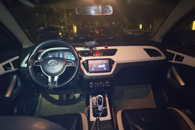 Used JAC Group iEV6S 
