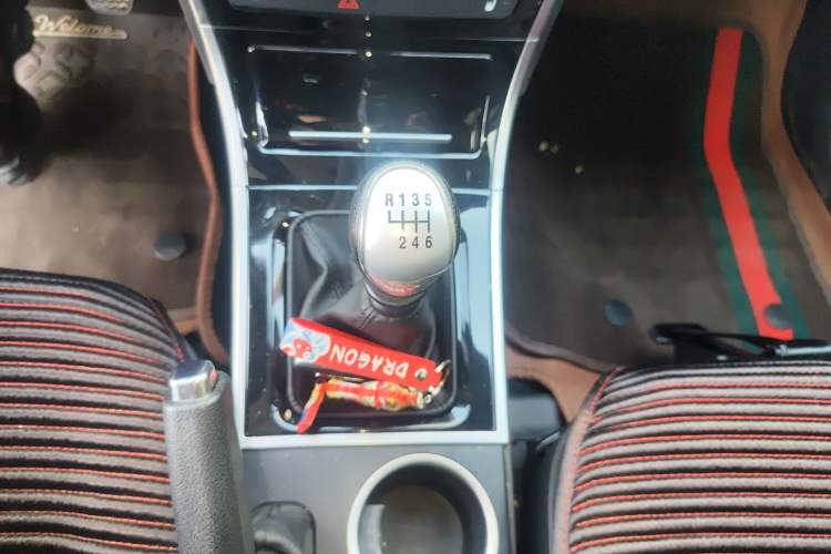 Used Haval H2 2017 Red-Label 1.5T Manual Two-Wheel-Drive Elite Model
