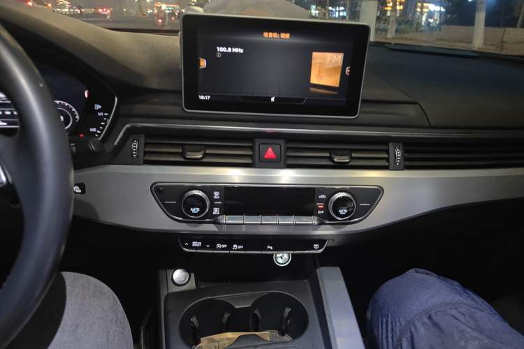 Used Audi A4L 2018 30th Anniversary Edition 40 TFSI Fashion Model