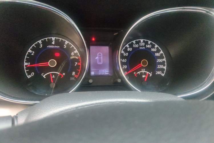 Used Venucia T70 2016 2.0L Manual RuiQu Version