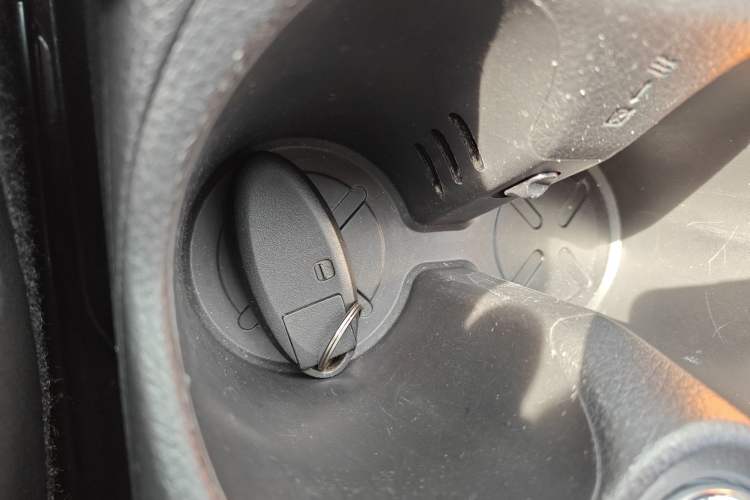 Used Nissan X-Trail 2014 2.5L CVT Luxury Edition 4WD
