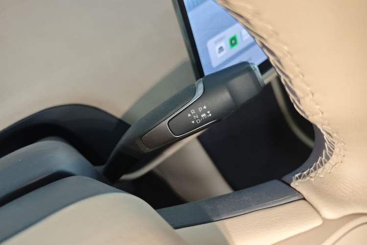 Used Hongqi Tiangong 05 2025 750 Smart Selection Gear Lever