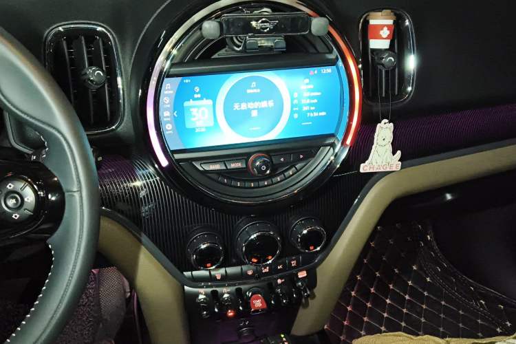 Used MINI Countryman 2018 2.0T COOPER S ALL4 Artist Audio And AC Panel