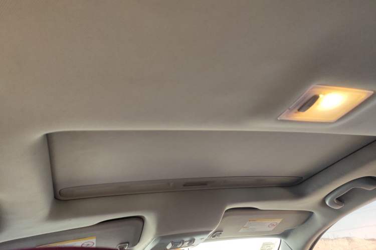 Used Buick Encore 2013 1.4T Automatic Two-Wheel Drive Elite Model Headliner