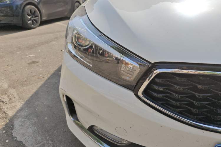 Used Kia K3 2016 1.6L Automatic GL Right Front Headlight