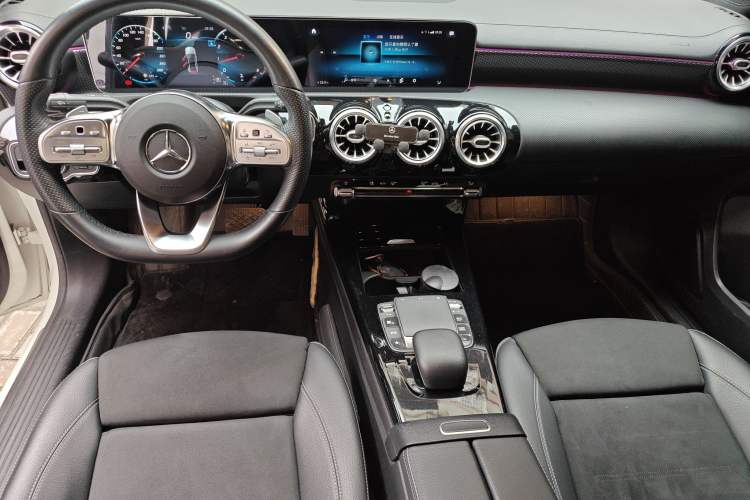 Used Mercedes-Benz A-Class 2020 Restyled A 200 L Sport Sedan Fashion Version