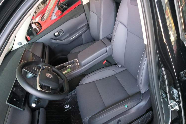 Used Leapmotor C10 2026 210 LiDAR Version Left Front Seat