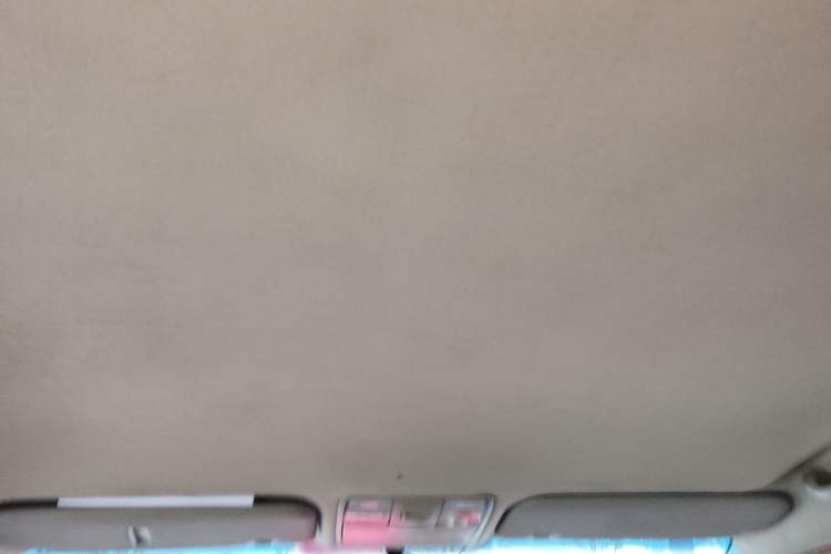 Used Kia K2 2012 Hatchback 1.4L MT GLS Commemorative Edition