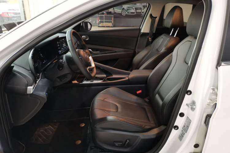 Used Hyundai Elantra 2022 1.5L CVT GLX Elite Edition