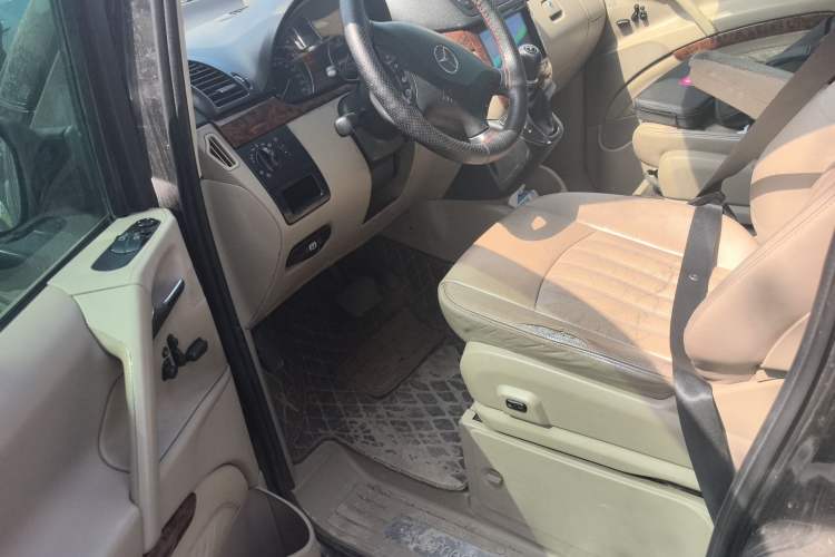 Used Mercedes-Benz Viano 2010 2.5L Prestige Edition Driver Seat