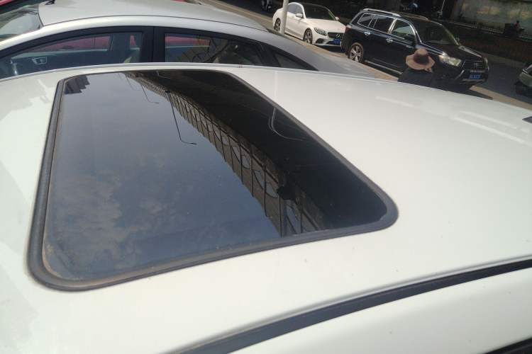 Used Hyundai Verna Ray 2014 1.4L Automatic GLX Roof