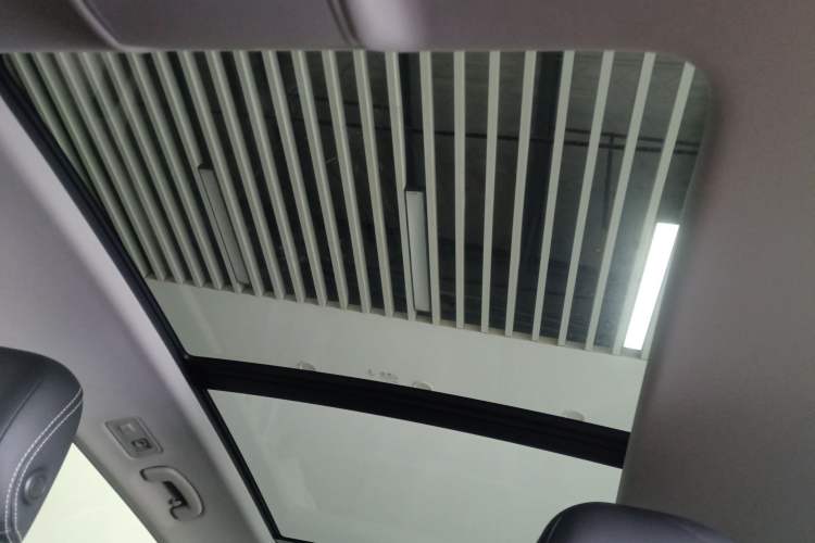 Used Volkswagen Tiguan L 2021 330TSI Automatic Two-Wheel Drive R-Line Enhanced Edition Headliner