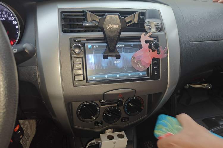 Used Nissan Livina 2013 Jinrui 1.6XL CVT Comfort Edition
