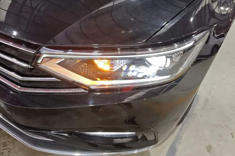 Used Volkswagen Magotan 2020 330TSI DSG Luxury Edition