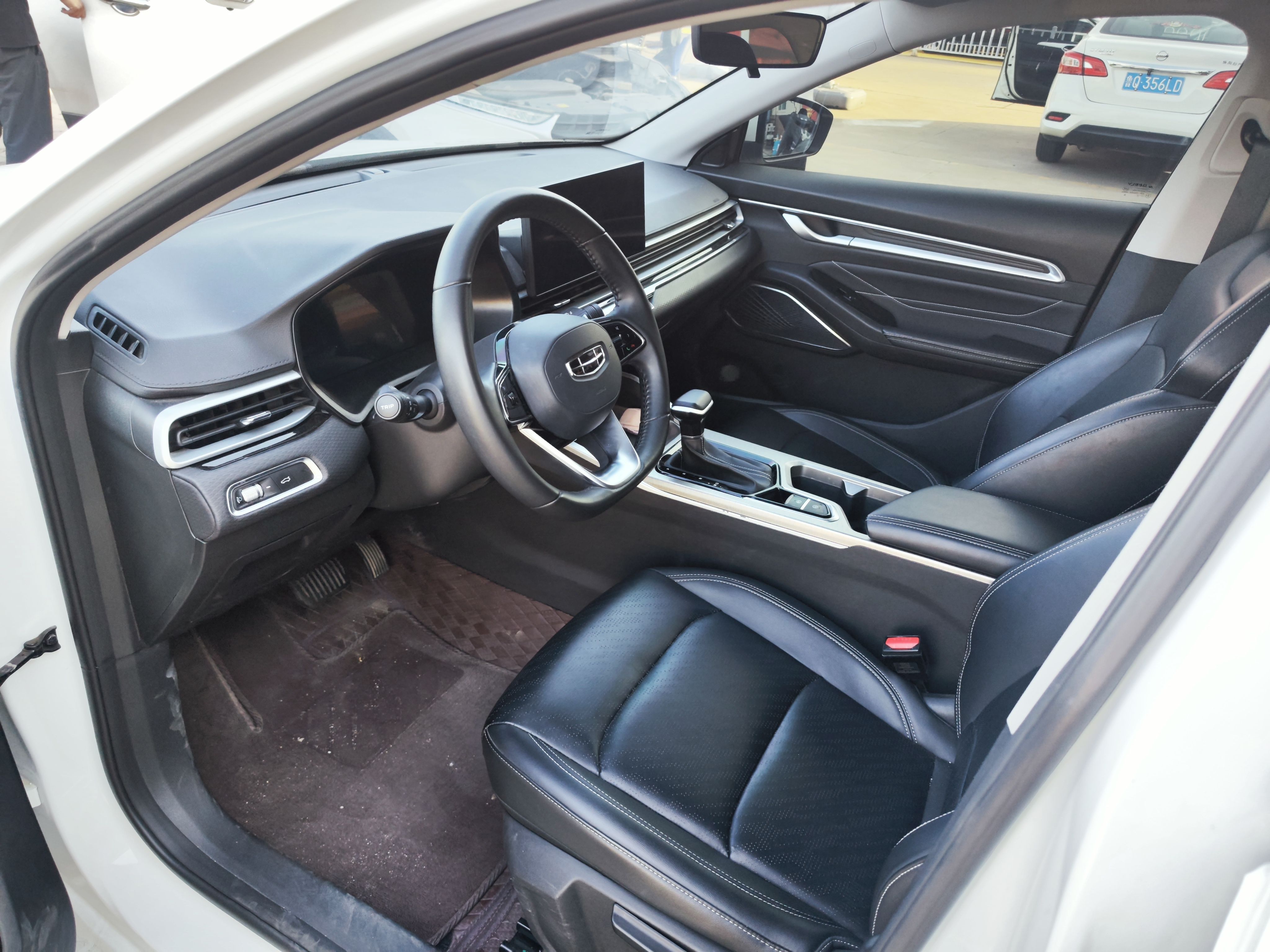 Geely Auto Emgrand 2023 4th Generation Champion Edition 1.5L CVT Luxury Model — снимка 18