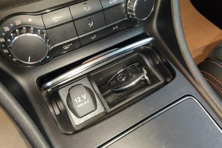 Used Mercedes-Benz CLA 2017 CLA 220 4MATIC
