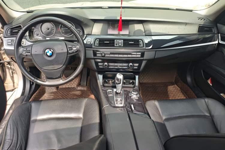 Used BMW 5 Series 2013 520Li Elegant Edition
